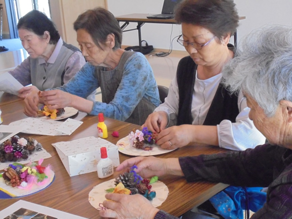 【お茶会(制作の様子)】