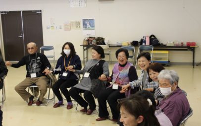 サロン「こっ茶こっせ」では、避難者と地元サークルの交流が生まれました
